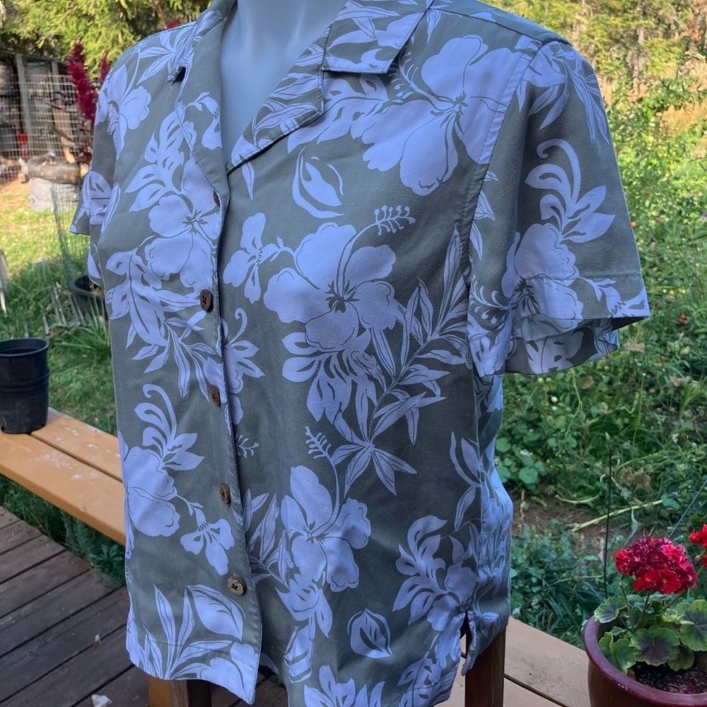La Cabana PM floral Hawaiian tropical print button down shirt